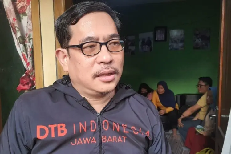 Bukan Pemerintah, Komunitas DTB Indonesia Berikan Bantuan Kursi Roda Khusus untuk Bocah Penderita Cerebral Palsy di Lembang