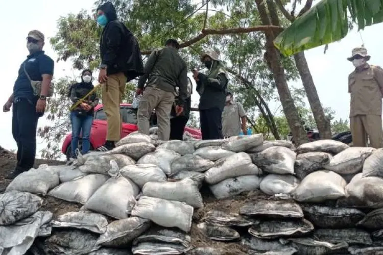 Warga Minta Pemerintah Usut Tuntas Kasus Pencemaran Limbah Batu Bara di Cihampelas