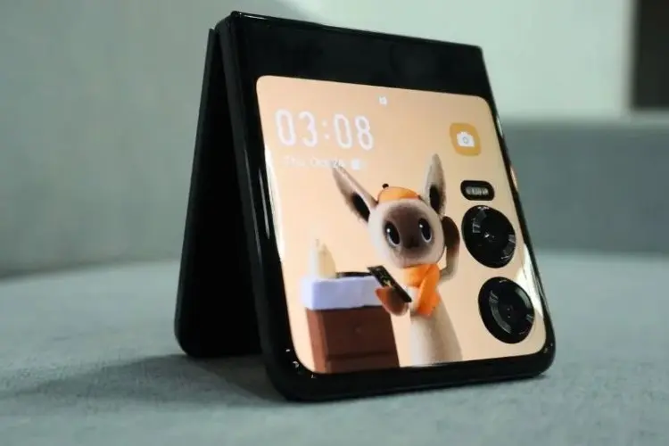 Inovasi Terbaru: Review Infinix Zero Flip, Ponsel Lipat Stylish!
