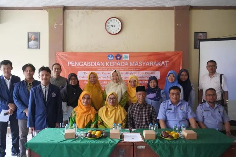 Universitas Nurtanio Bandung Berikan Aplikasi 'Augmented Reality' Cegah Stunting untuk Kader Aisyiyah Cimahi