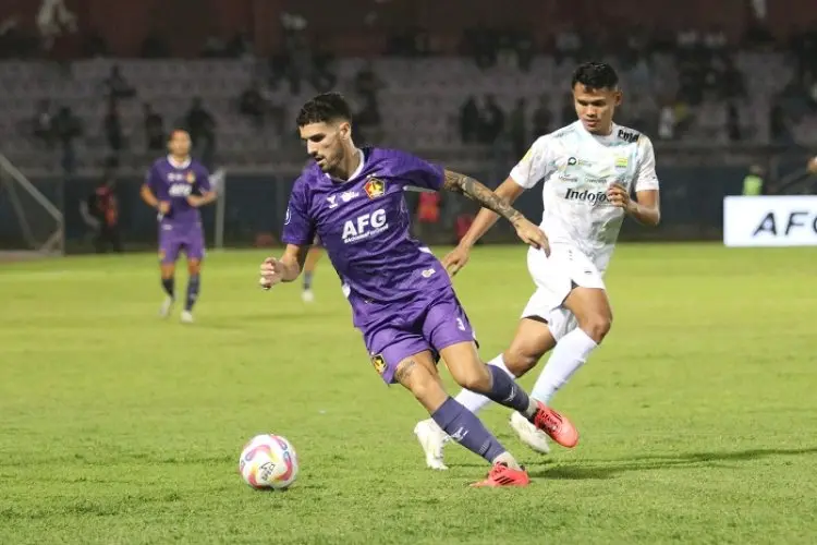 Kemenangan Persib Bandung Bikin Sedih Pemain Ini