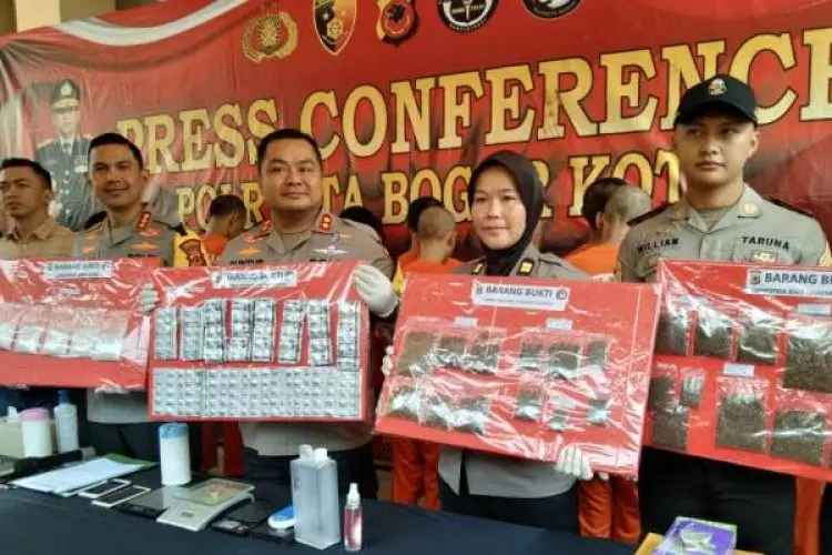Polresta Bogor Kota Ringkus Peracik Tembakau Sintetis dan Residivis Narkoba