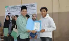 Bagikan 2.700 Ijazah Pelajar yang Tertahan, Cabup Dadang Supriatna Bertekad Bereskan Semua Persoalan Pendidikan