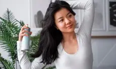 6 Rahasia Mendetoksifikasi Rambut dan Kulit Kepala yang Wajib Diketahui