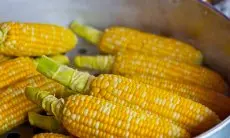 Mau Jagung Rebus Super Manis dan Harum? Coba Trik Ampuh Ini, Dijamin Nggak Nyesel!