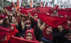 Sikap Kami: Sehelai UMK di Tepung MK