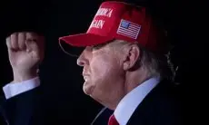 Trump Mengancam Bombardir Nigeria Jika ISIS Terus Membunuh Umat Kristen