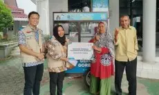 Tebar Manfaat, PLN UP3 Cianjur Salurkan Gerobak Cahaya kepada UMKM 