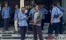 Pensiunan PNS Karawang Tagih Uang Kadedeuh ke Korpri