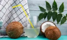 5 Cara Menarik Menggunakan Air Kelapa untuk Kesehatan dan Kecantikan