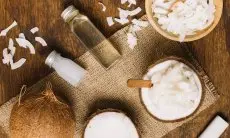 Manfaat Lotion Tubuh Kelapa: Rahasia Kulit Terhidrasi dan Tampil Lebih Muda