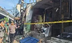 Gas Meledak di Bawah Flyover Cimindi, 2 Bangnan Rusak dan 2 Orang Alami Luka