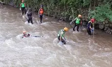 Dua Bocah Laki-laki Hanyut di Cibinong, Satu Berhasil Diselamatkan