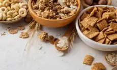 6 Camilan Kaya Serat untuk Menurunkan Berat Badan dengan Lezat