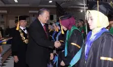 Universitas Langlangbuana Gelar Wisuda Gelombang I : Momentum Prestasi 464 Lulusan