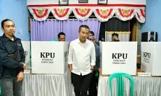 Bey Machmudin Apresiasi Kesiapan TPS 25 Sukabungah Kota Bandung 