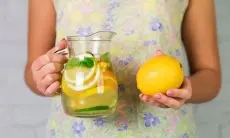 6 Cara Menggunakan Lemon untuk Menurunkan Berat Badan dengan Efektif