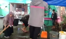 Diguyur Hujan Sejumlah TPS di Kota Cimahi Alami Kebocoran Hingga Ambruk