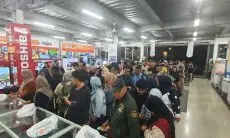 Gegara Harga Barang Elektronik Dijual Rp 25 Ribu, Ratusan Warga Serbu Log In Megastore Cimindi