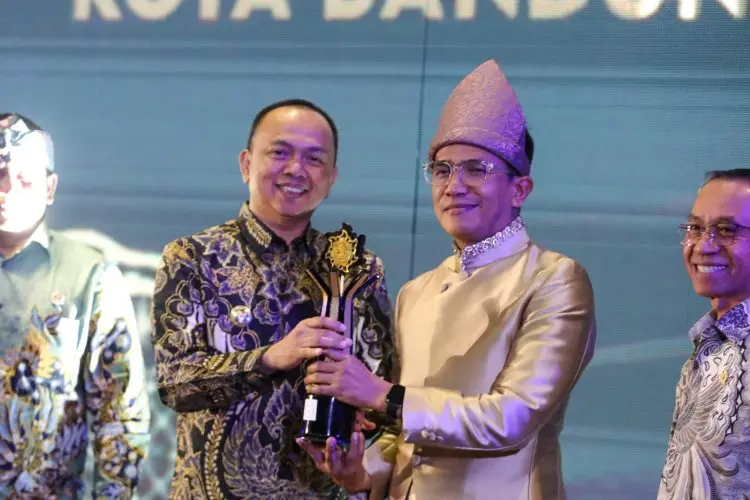 Sejumlah Pelaku Usaha Raih Anugerah Pesona Pariwisata Kota Bandung 2024