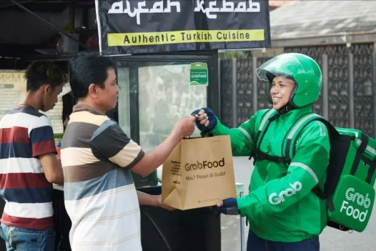 Akhir Tahun, Transaksi GrabFood dan GrabMart Diskon Hingga 55% dan Dapatkan Mobil Listrik