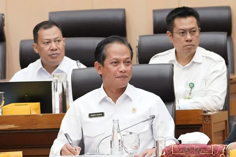 Komisi XII DPR Setujui Paparan Menteri Hanif Faisol Nurofiq