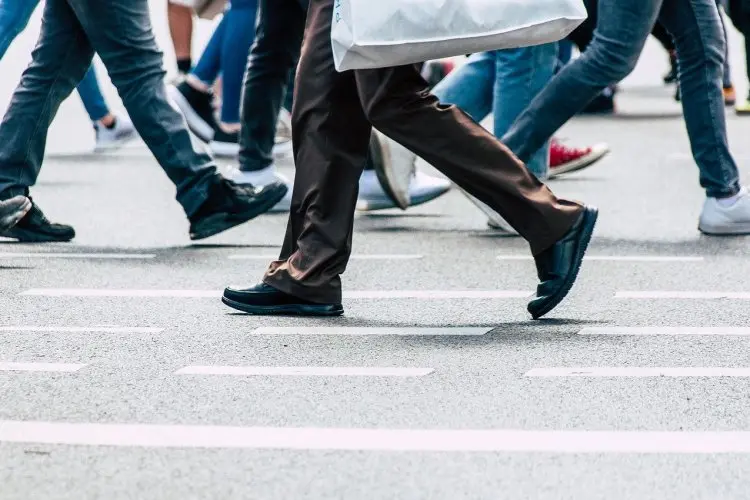 Langkah Kecil, Manfaat Besar: 6 Penyakit Mengintai yang Bisa Kalah dengan Berjalan Kaki