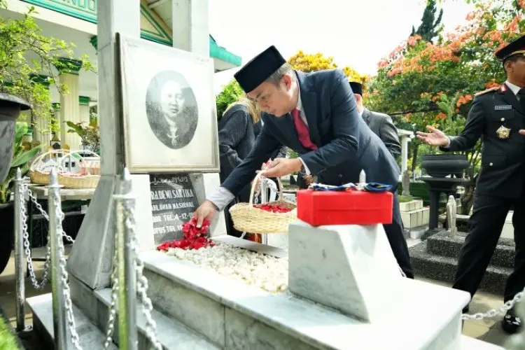 Kokohkan Solidaritas Sosial di Hari Pahlawan 2024