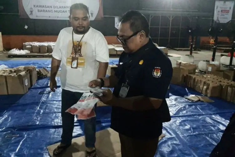 Terdampak Hujan Deras dan Angin Kencang, Surat Suara Pilwalkot Cimahi Basah