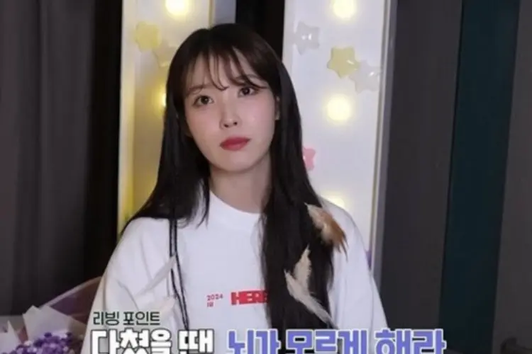 IU Ceritakan Cedera Menyakitkan yang Harus Dideritanya Selama Konser