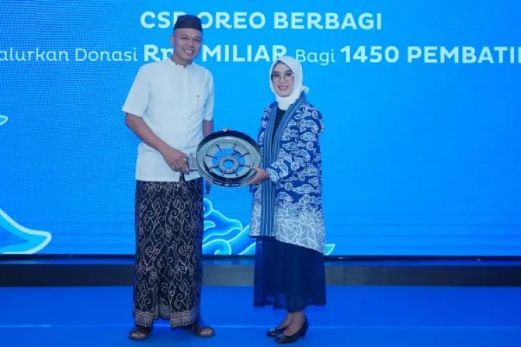 Motif Mega Mendung Kini Hiasi Kemasan Brand Biskuit