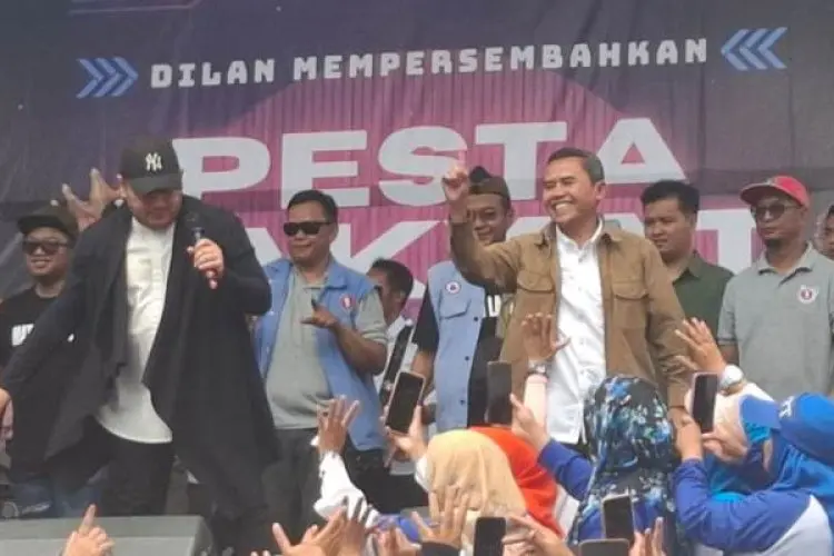 Hibur Ratusan Massa, DILAN Datangkan King Nassar untuk Meriahkan Kampanye di Padalarang