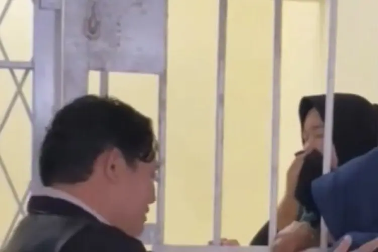 Siram Air Keras ke Pria yang Suka Mengintip, Ibu 2 Anak Ini Berujung Mendekam di Penjara