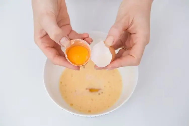 Mayones dengan Telur Mentah, Risiko dan Cara Aman Mengonsumsinya