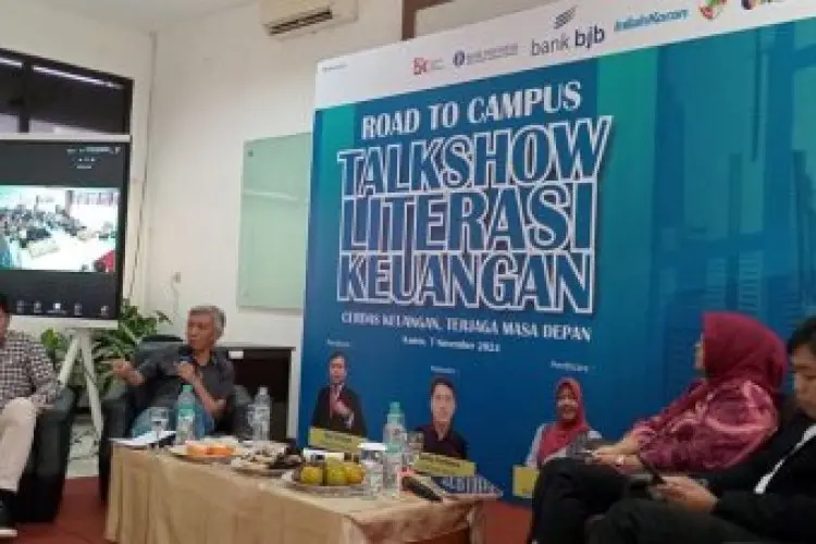 OJK: Fintech Genjot Inklusi Keuangan, Literasi Masyarakat Masih Rendah