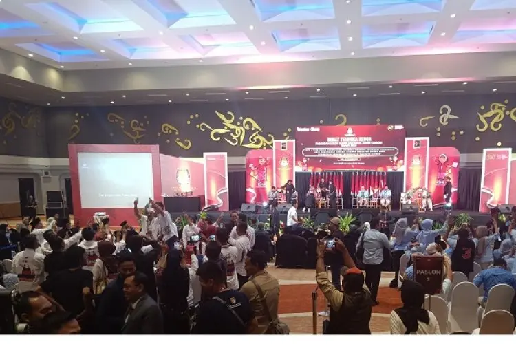 Debat Terakhir Pilkada Cirebon, Para Paslon Umbar Janji Manis