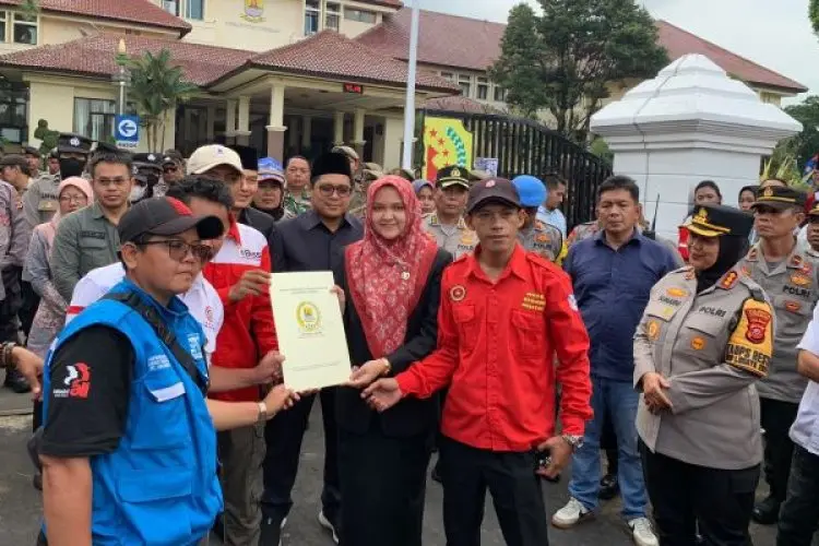 DPRD Kabupaten Cirebon Dukung Tuntutan Buruh