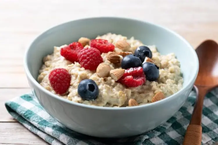 Mengatasi Sembelit dengan Oatmeal: Makanan Sehat yang Wajib Dikonsumsi