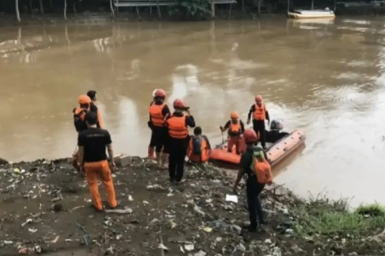 BPBD dan SAR Terus Cari Korban Hanyut di Citarum