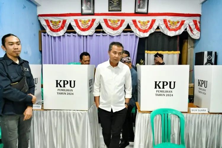 Bey Machmudin Apresiasi Kesiapan TPS 25 Sukabungah Kota Bandung 
