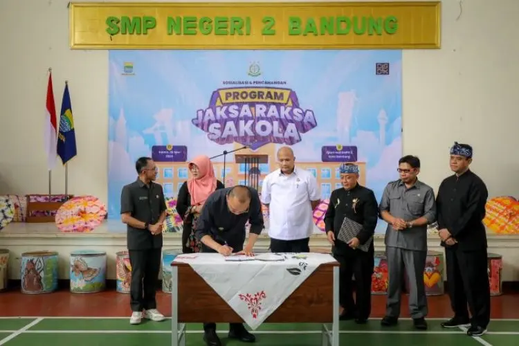 Ajak Dunia Pendidikan Melek Hukum, Kejari dan Pemkot Bandung Berkolaborasi