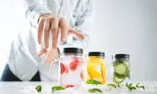 Jantung Sehat: Panduan Lengkap Membuat Infused Water Alami untuk Menurunkan Tekanan Darah Tinggi