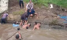Polisi Temukan Bocah yang Tenggelam di Sungai Cisungalah Paseh Kabupaten Bandung