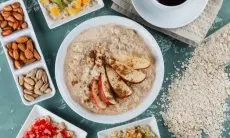 Rekomendasi Sarapan Enak, Pilihan Topping Sehat untuk Oatmeal yang Cocok untuk Gaya Hidup Sehat