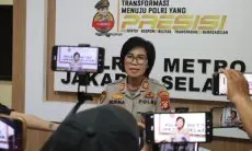 Kasus Remaja Bunuh Ayah - Nenek di Cilandak, Sang Ibu Dicecar 60 Pertanyaan