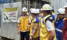 Tinjau Flyover Nurtanio, Bey Machmudin Minta Maaf Pembangunan Sebabkan Kemacetan