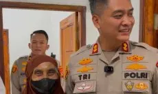 Senyum Bahagia Mak Anih, Rumah Berdinding Bilik Bambu Itu Rampung Diperbaiki Polres Cimahi