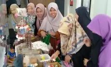 Kerajinan Rajut Hasil Karya Ibu-ibu Penghuni Rusunawa Apartemen Transit Rancaekek Bantu Ekonomi Keluarga