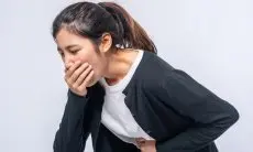 7 Cara Mudah Redakan Mual tanpa Obat Kimia
