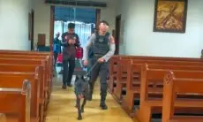 Lakukan Sterilisasi di Gereja, Polres Cimahi Terjunkan Unit K-9 untuk Amankan Perayaan Natal